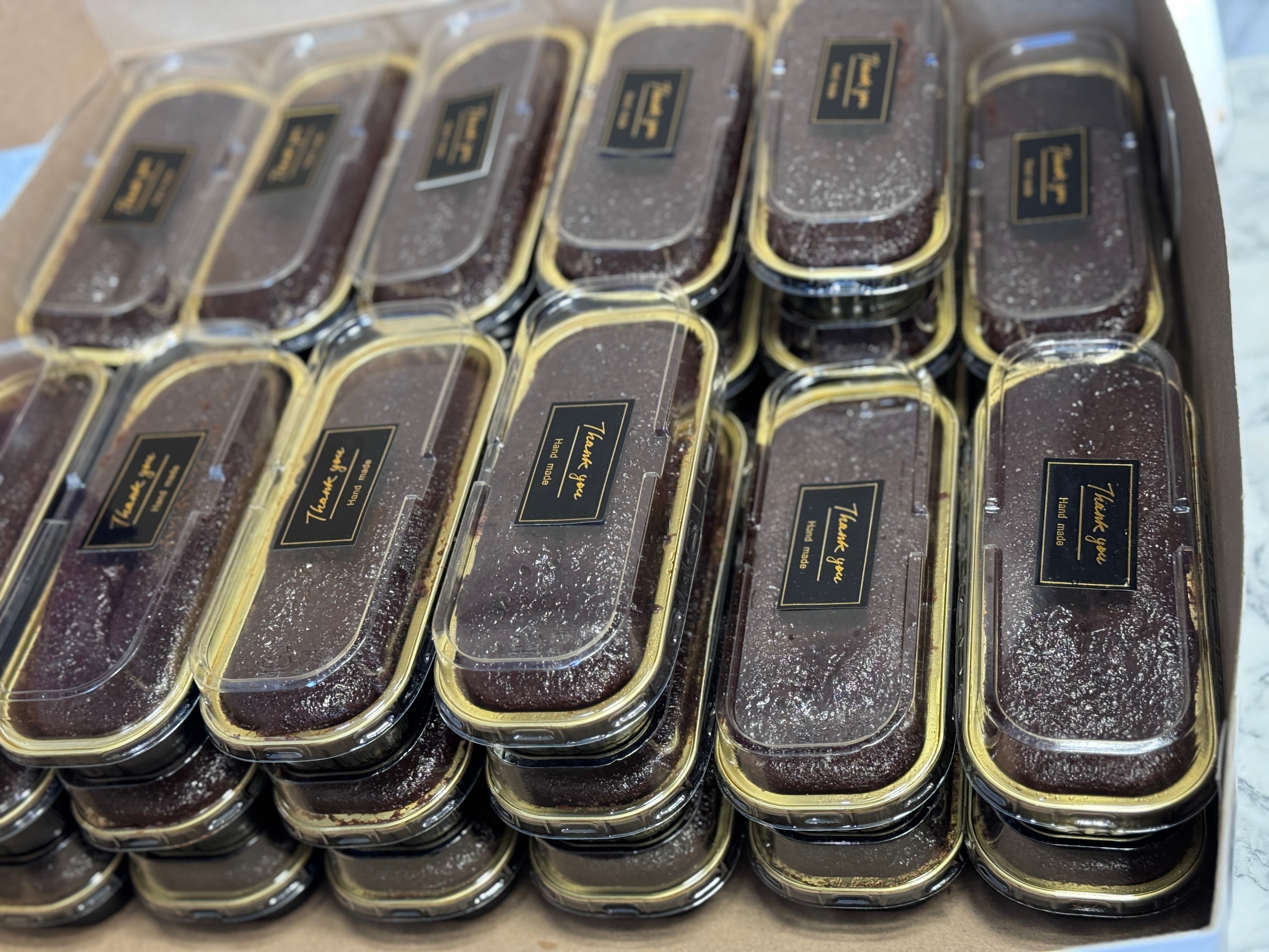 Cake Souvenir - sold per Dozen (12)